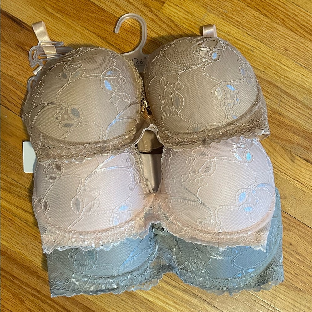 Renè Rofè Lingerie 3 Bra Set Sz 36D